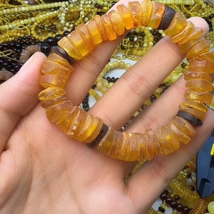 琥珀未镶嵌珠宝奇石