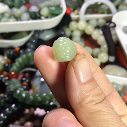 未镶嵌和田玉（糖玉）手机链龟甲