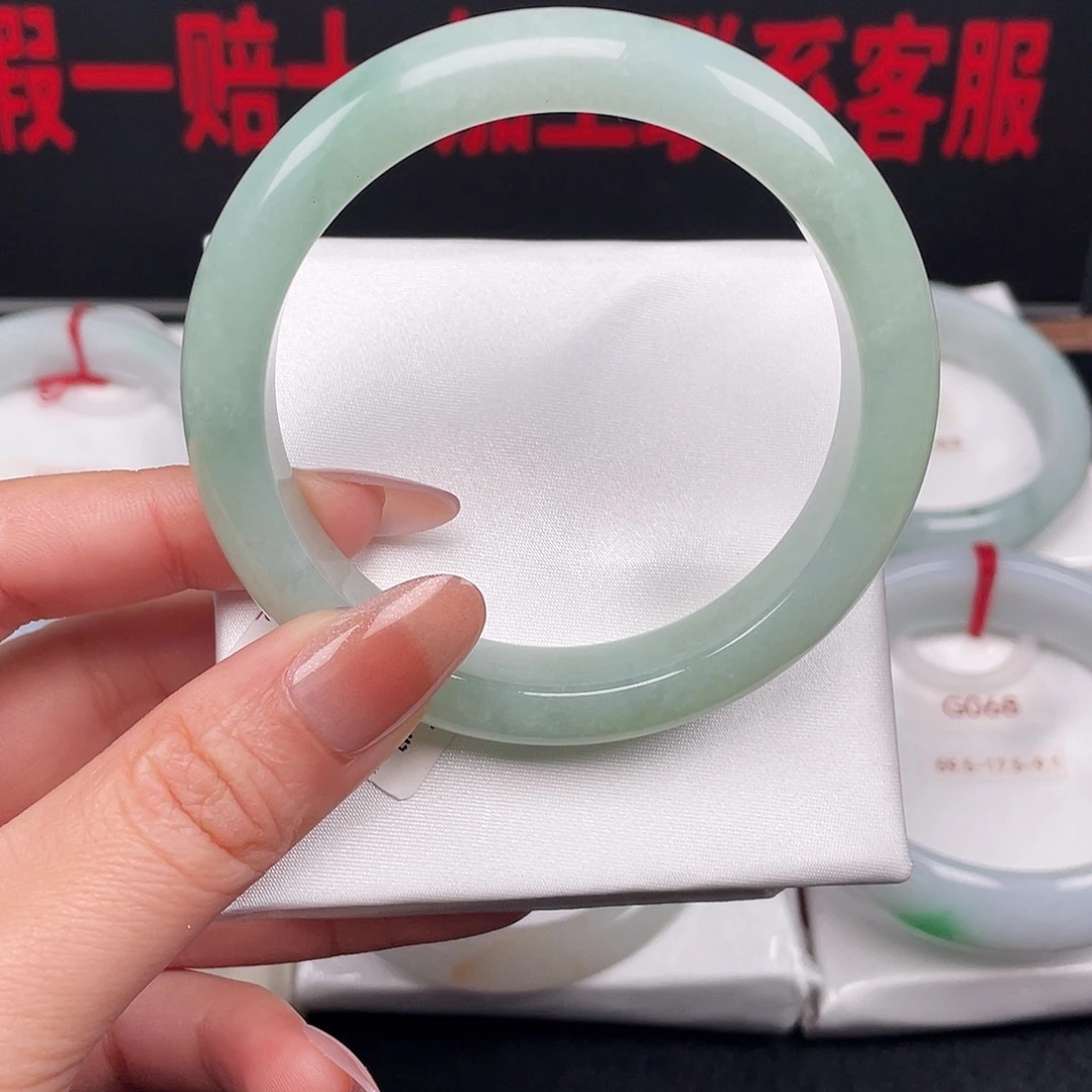 翡翠未镶嵌手镯050