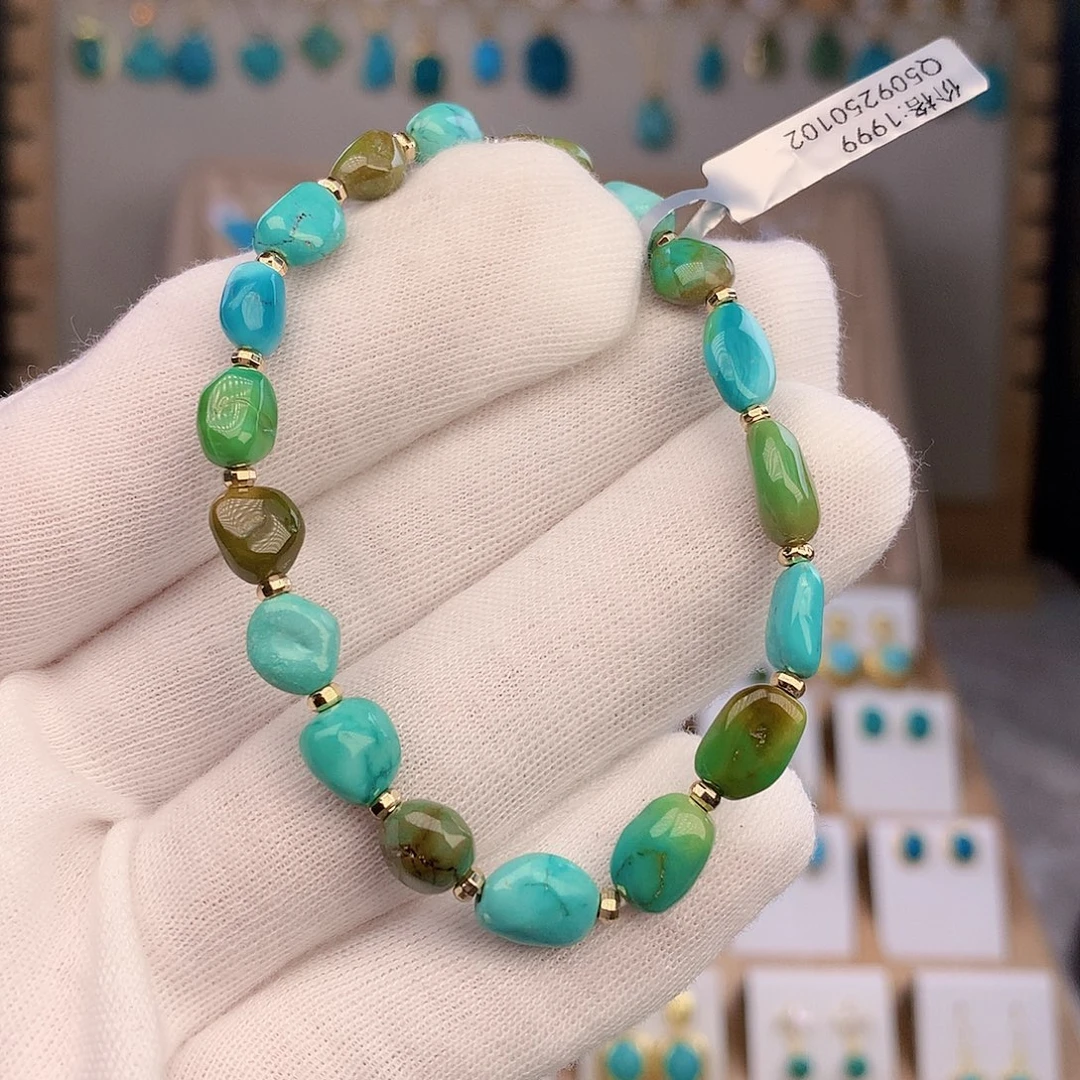 绿松石未镶嵌颈饰