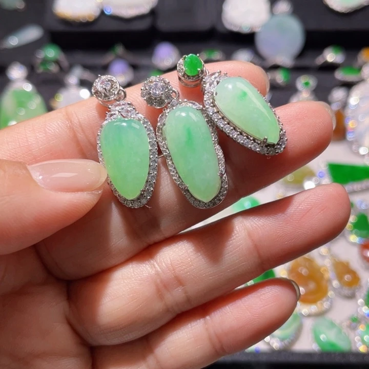 翡翠银S925镶嵌颈饰精品