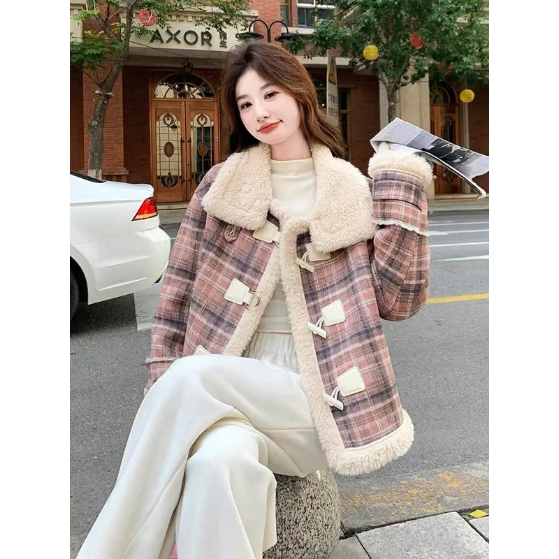 2024冬季新款皮毛一体毛毛衣小香风洋气加绒大翻领毛绒短外套女