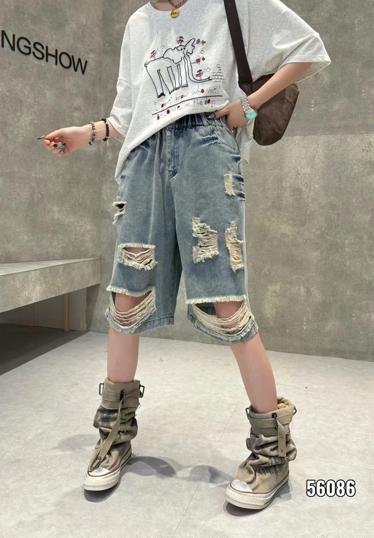 XPP  牛仔很忙/特体3-9码丹宁风水洗破洞宽松牛仔短裤56086