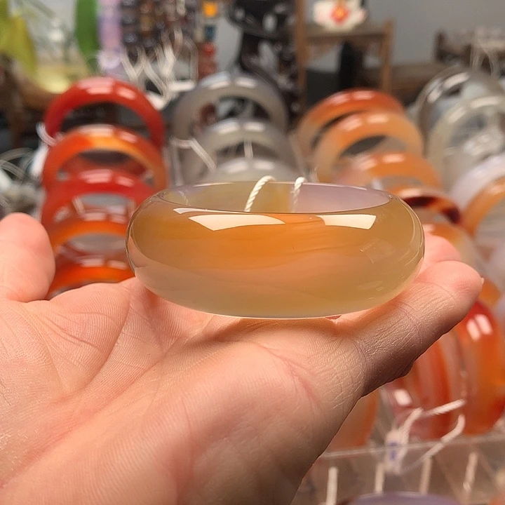 玛瑙/玉髓未镶嵌手镯