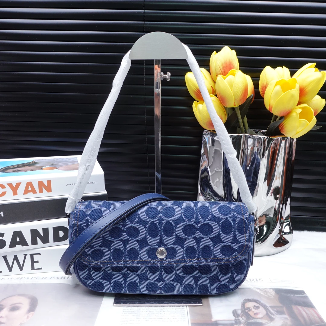 95新 COACH/蔻驰 单肩包/T10277608