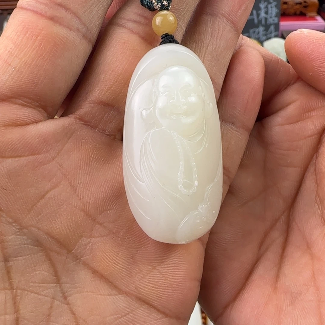 和田玉（糖玉）未镶嵌颈饰