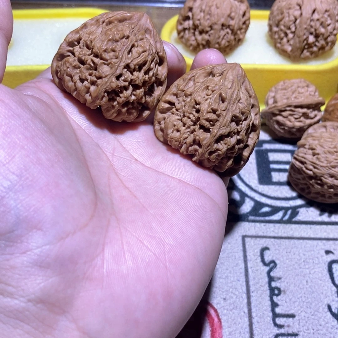 蜗***?文玩核桃手把件-41南疆石