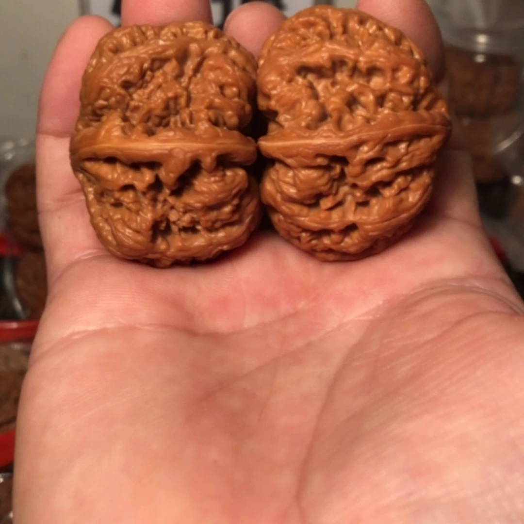 【闪购商品】文玩核桃把件球筋43