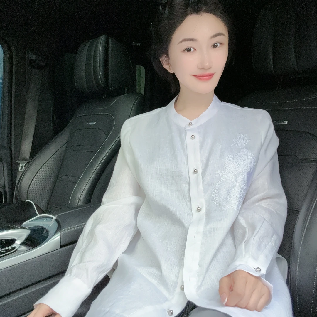 Betty Bairn【刘HAHA精选】极简系列刺绣麻衬衫24B-BW8176