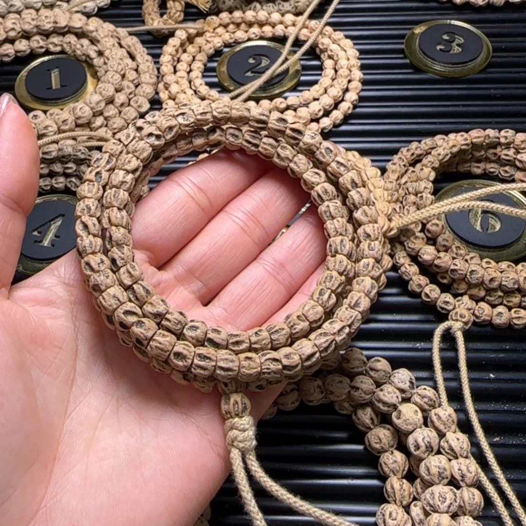 【闪购商品】柏香籽/百香籽吊坠风**雕