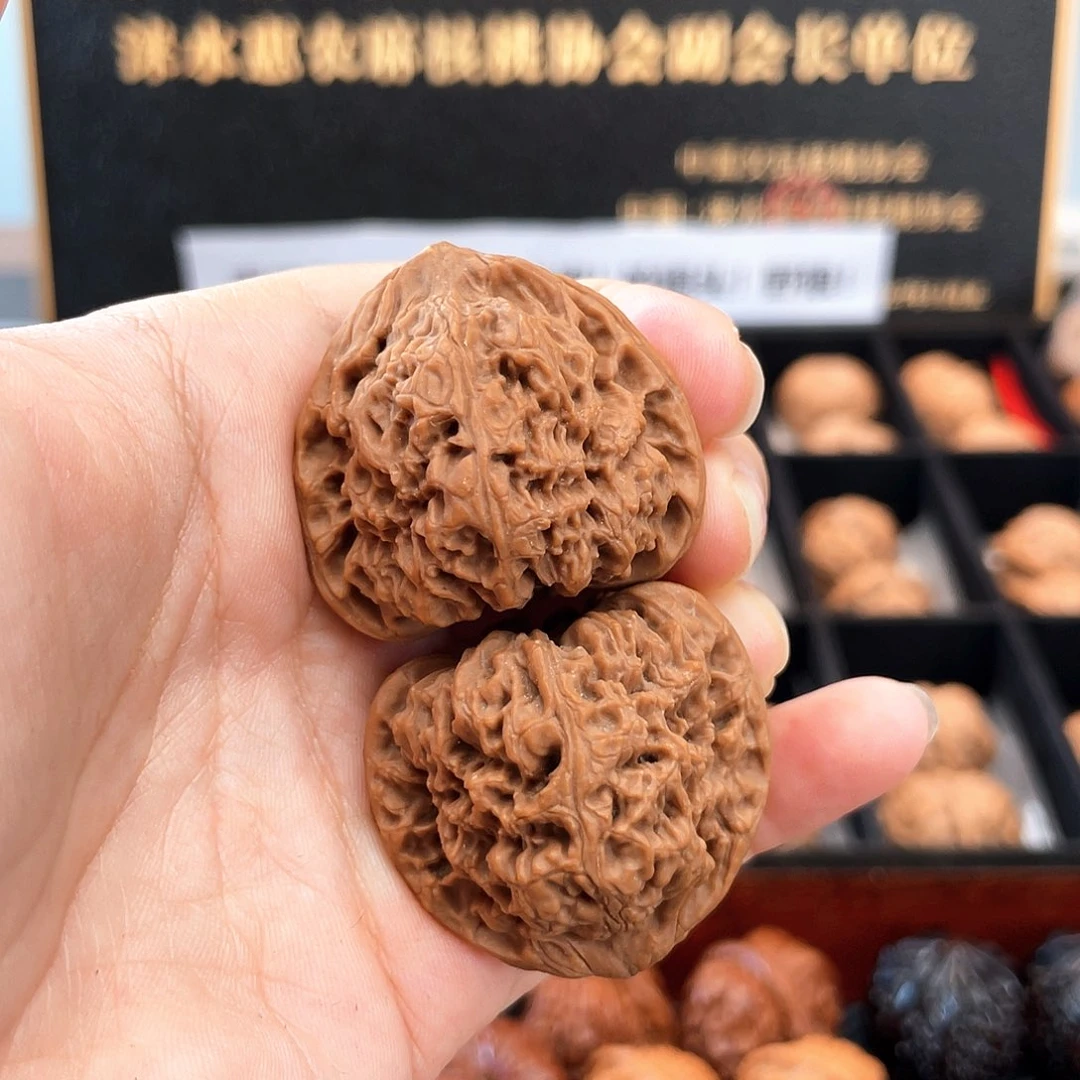 把件文玩核桃36毕业级涿鹿三角疆➕红皮凹底3602