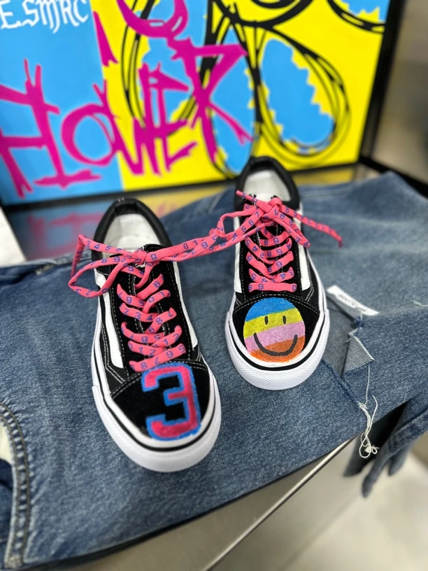 新款韩版原创手绘AB款个性低帮女款潮鞋