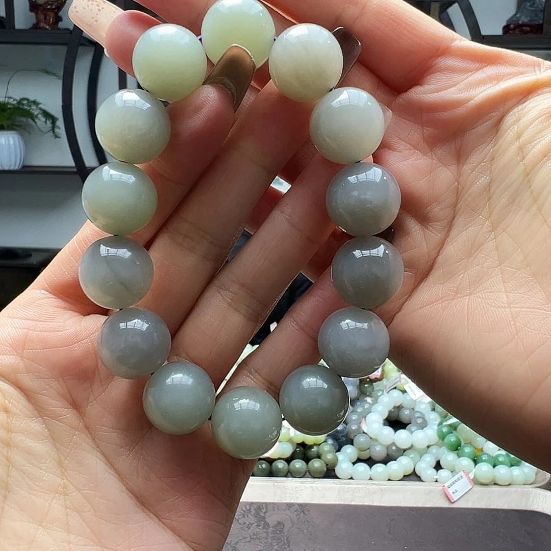 和田玉未镶嵌手链16烟灰