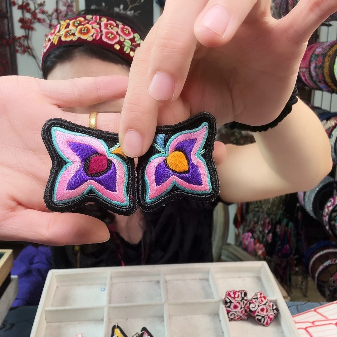 M***月织绣手工刺绣工艺