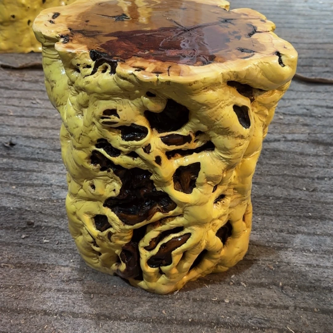 y***y龙纹鸡心枣木手工艺品