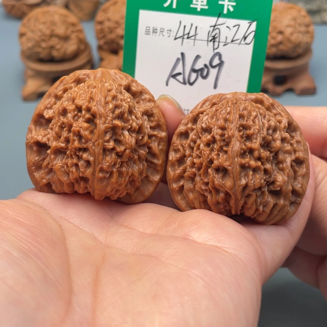 吊坠桃核文玩核桃