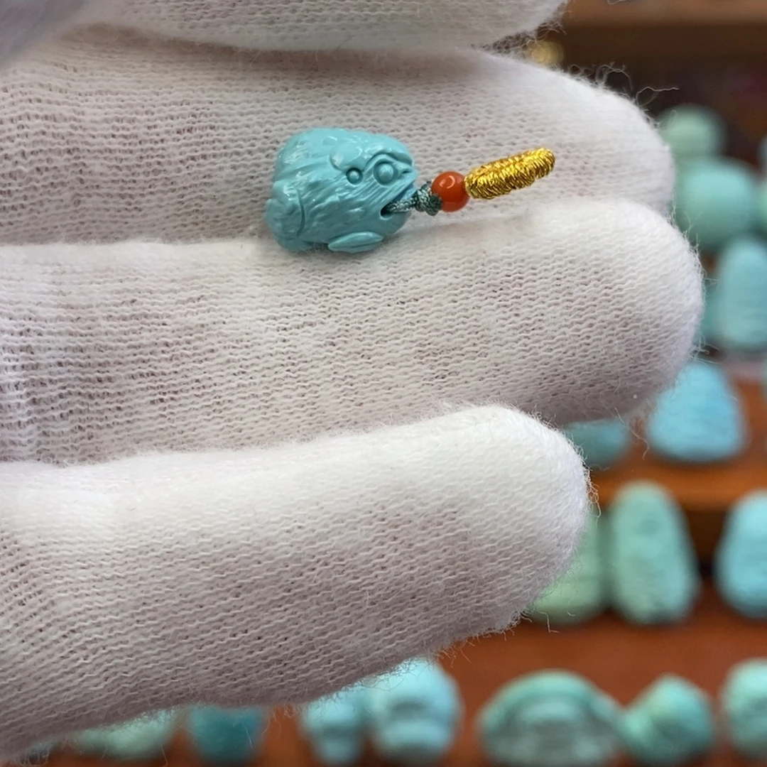 绿松石未镶嵌珠宝奇石