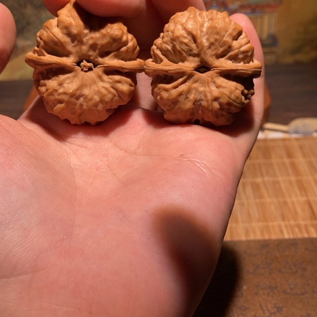 L***z文玩核桃吊坠蛤蟆头D25