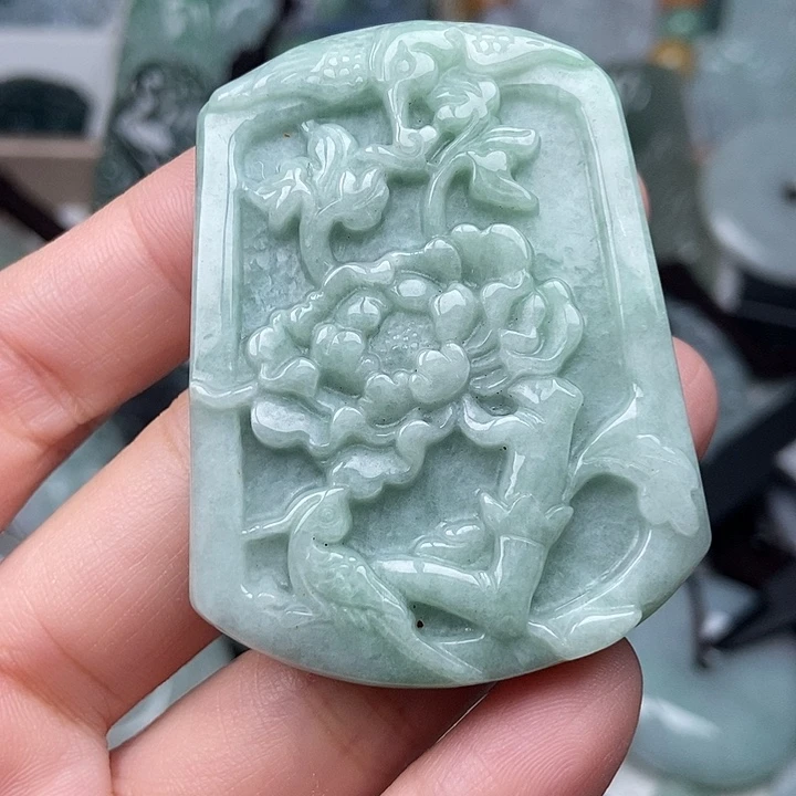 翡翠未镶嵌颈饰翡翠