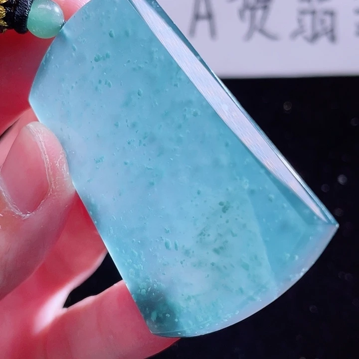 翡翠颈饰未镶嵌9999999999