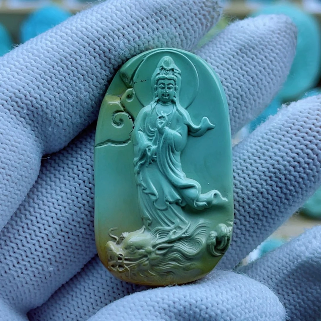 绿松石未镶嵌珠宝奇石