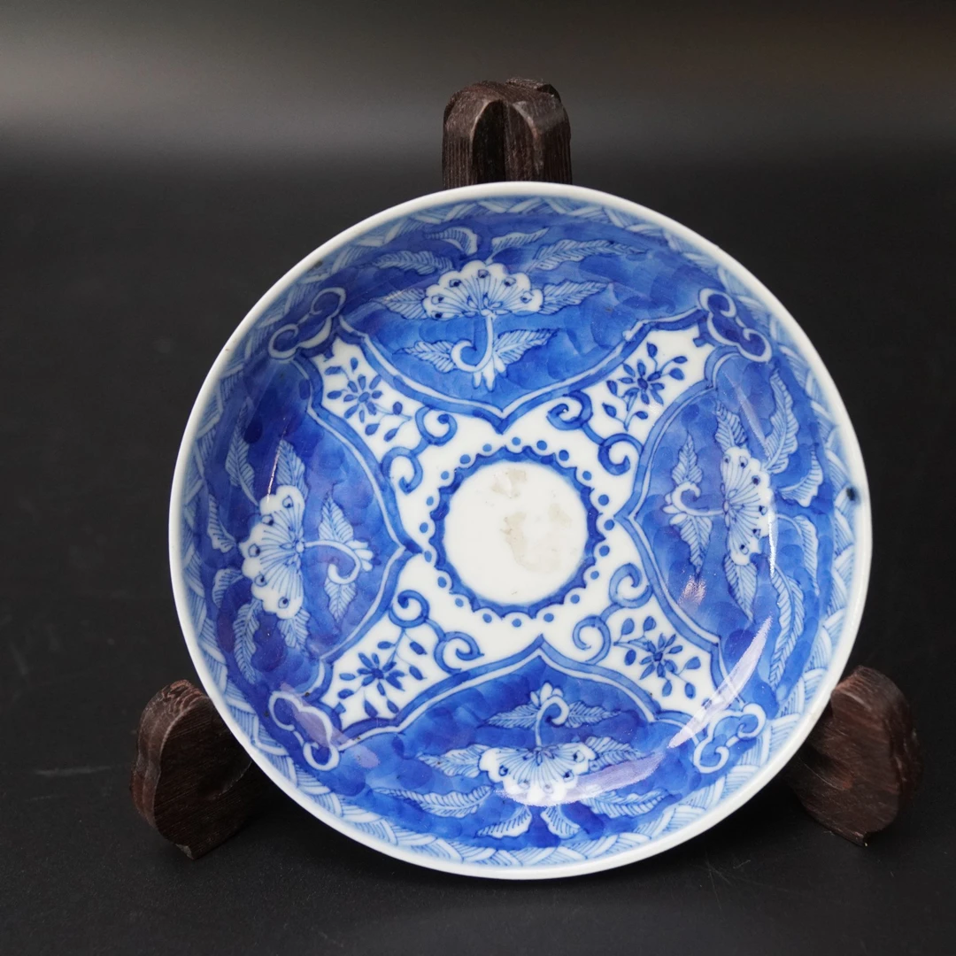 Lot.25072182清康熙青花花卉纹碟 直径：约12.6cm