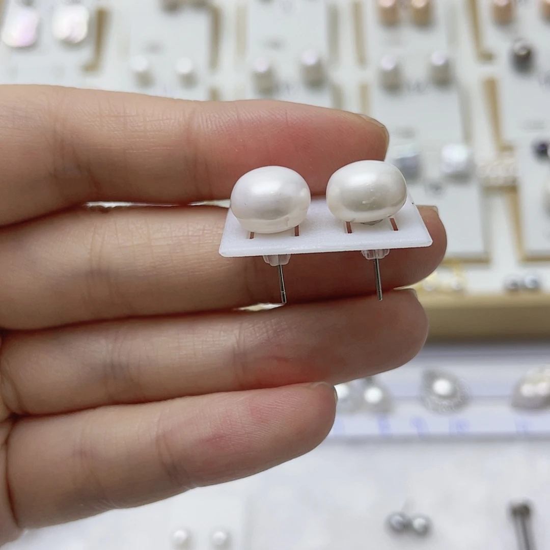 西***葆银S925镶嵌淡水珍珠耳饰