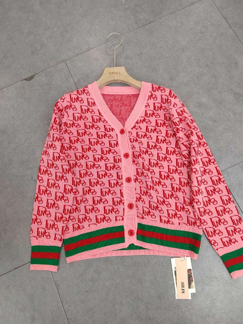 2116#时尚粉色毛衫开衫