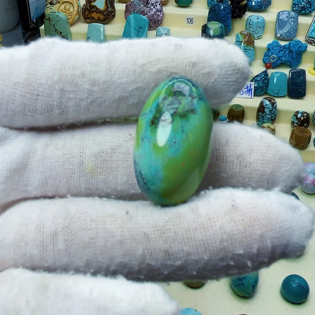 绿松石颈饰未镶嵌