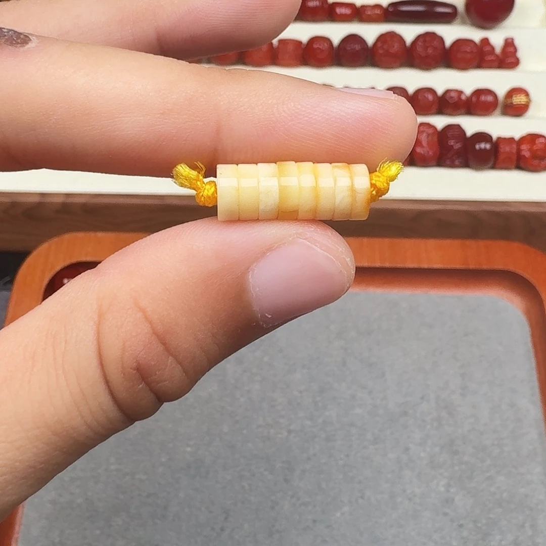南红玛瑙合金颈饰