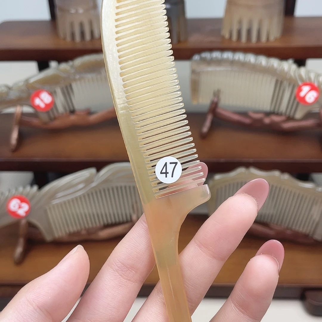 纯手工制作的牛角梳47