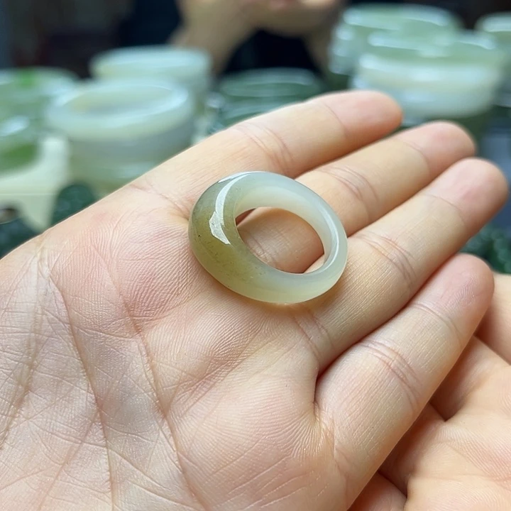 和田玉戒圈未镶嵌