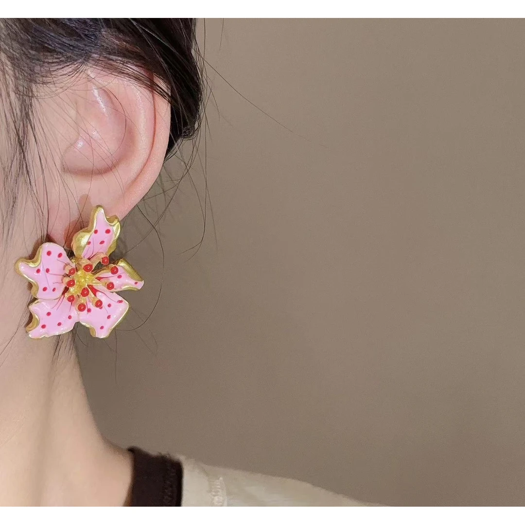 铜合金耳饰 铜合金耳饰 【8784】重工彩花瓣耳环女小众轻奢高级感气