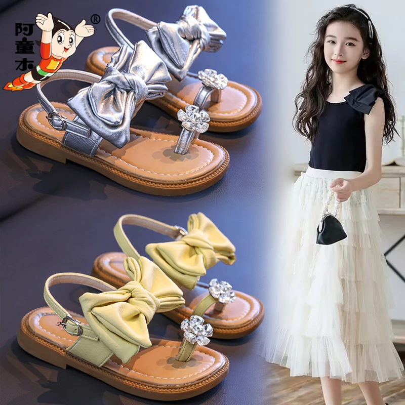 阿童木女童公主凉鞋2025夏季新款儿童夹脚凉拖女孩水钻洋气罗马鞋