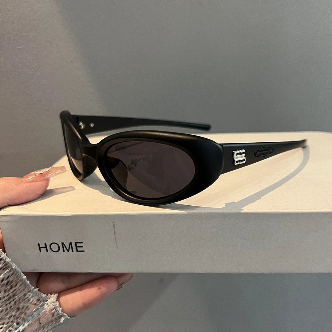 黑框墨镜男女潮防紫外线网红款美式复古椭圆猫眼磨砂骑行太阳眼镜