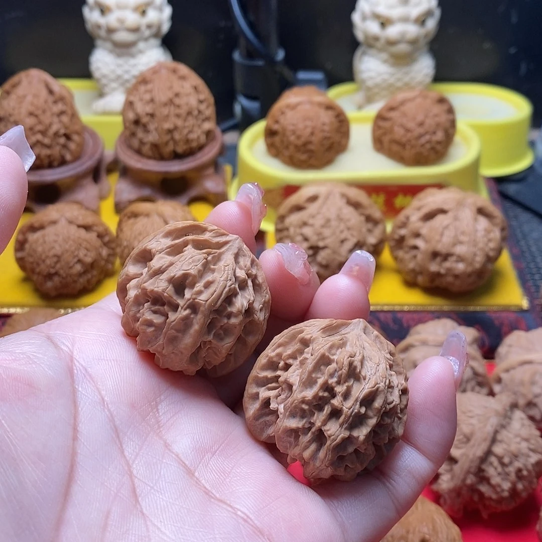 文玩核桃把件苹果园