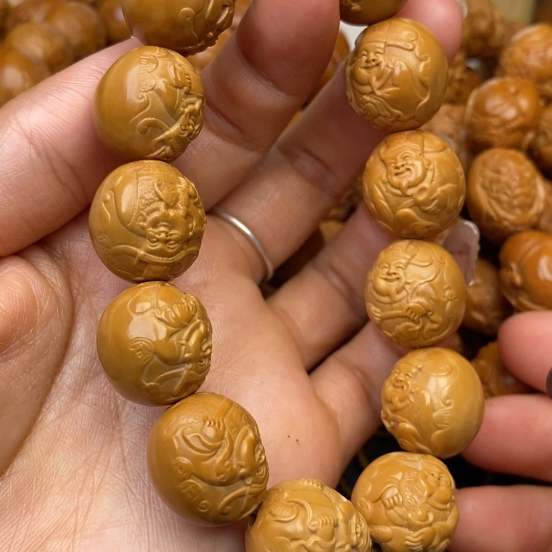 橄榄核手串官帽财神