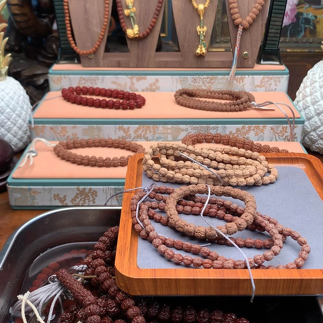 金刚菩提手串在****我高桩佛手