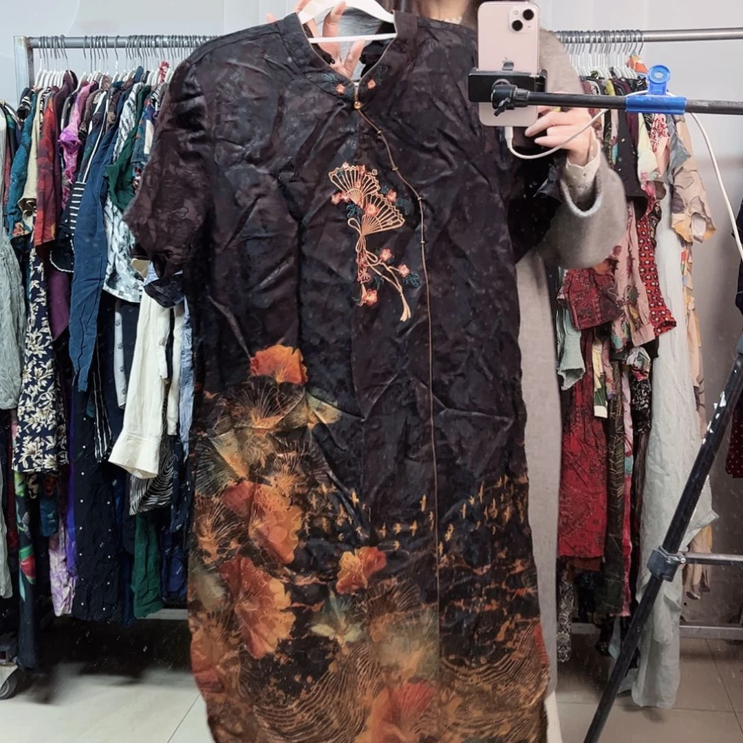 挂脖款香云纱连衣裙