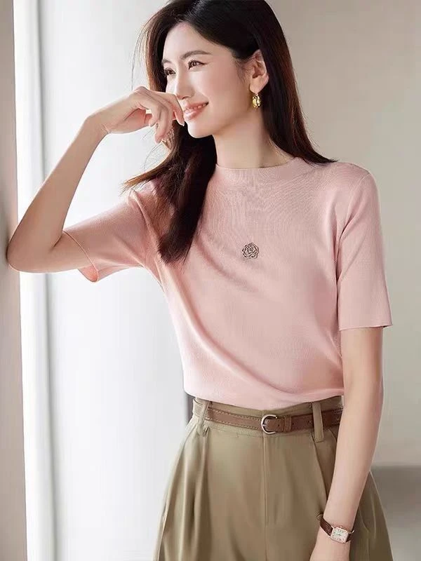 2025年夏季新款气质时尚百搭圆领正肩短袖针织衫女纯色显瘦上衣