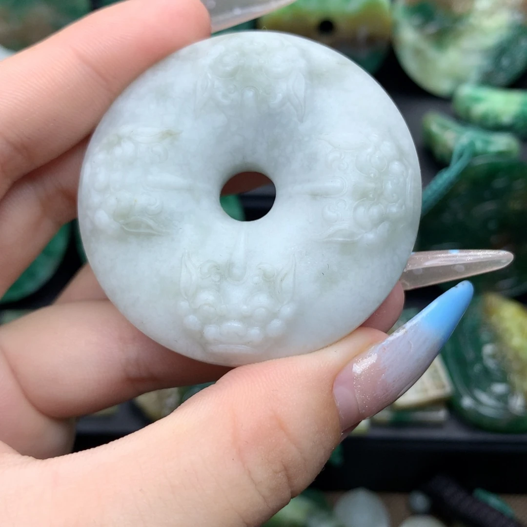 未镶嵌独山玉颈饰