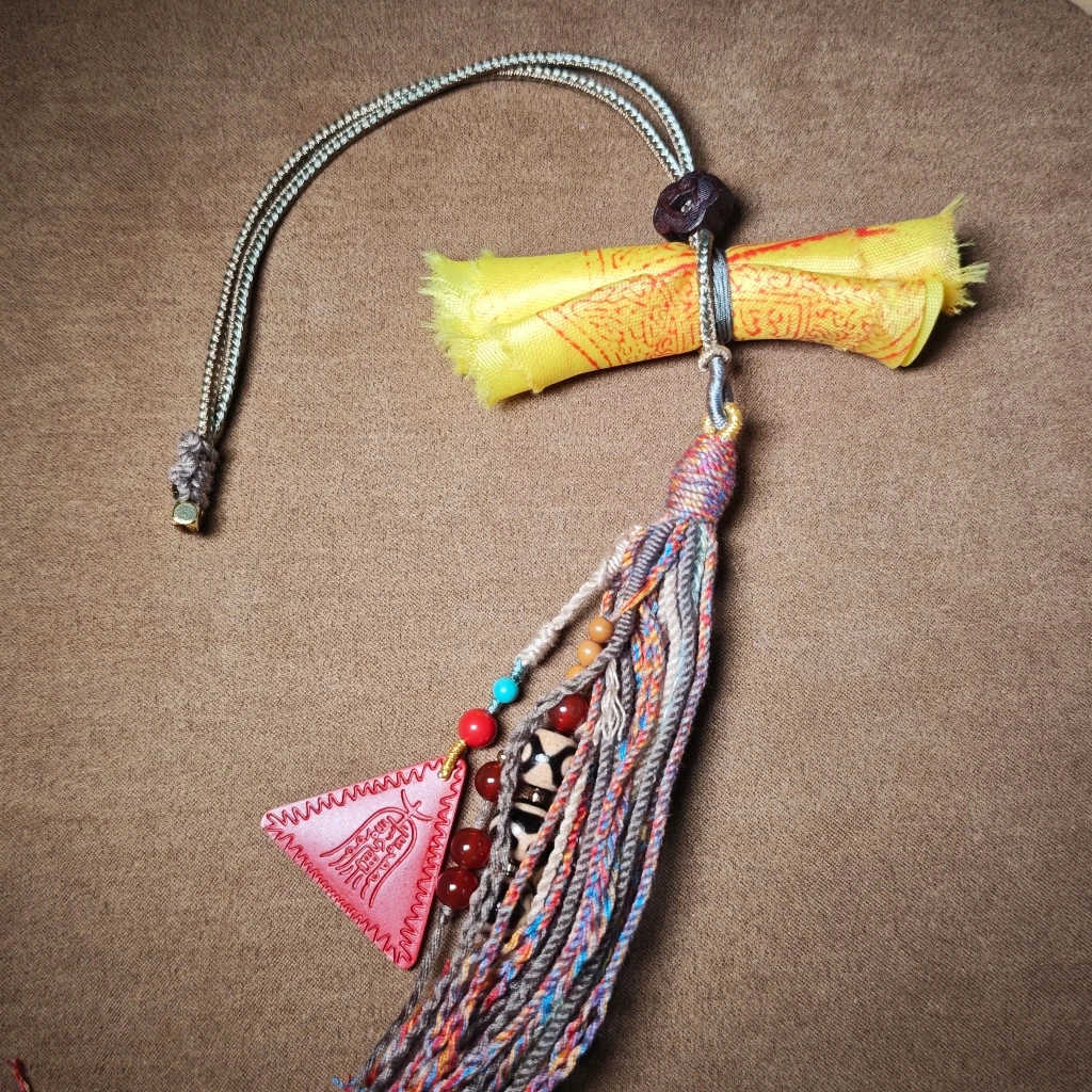 含辰砂工艺品【画子甄选】哈达车挂百搭挂饰（多样性发其一）