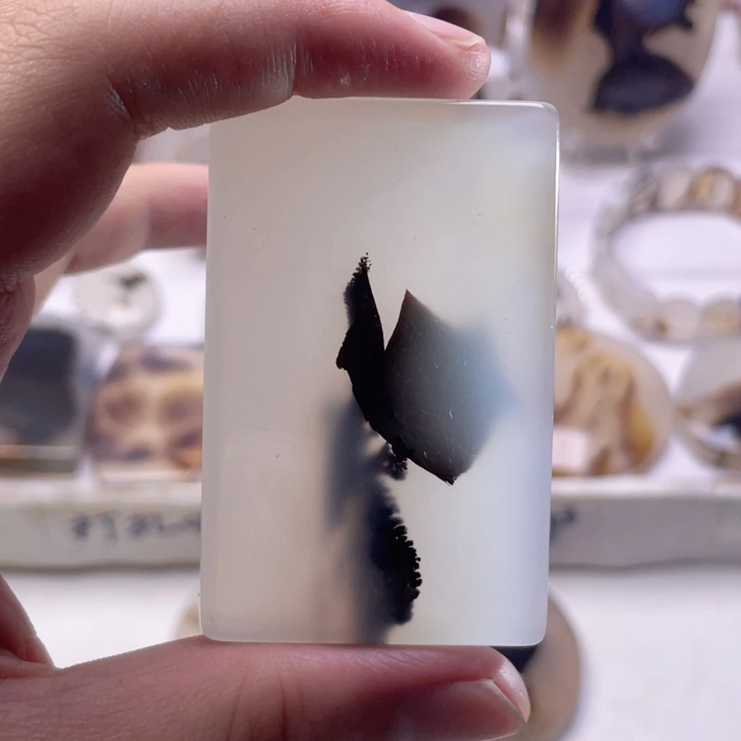 玛瑙/玉髓未镶嵌珠宝奇石