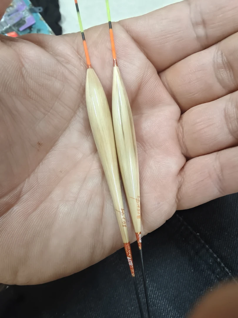 高灵敏手工芦苇浮漂加粗醒目尾适用于黑坑野钓轻口竞技多鱼种漂