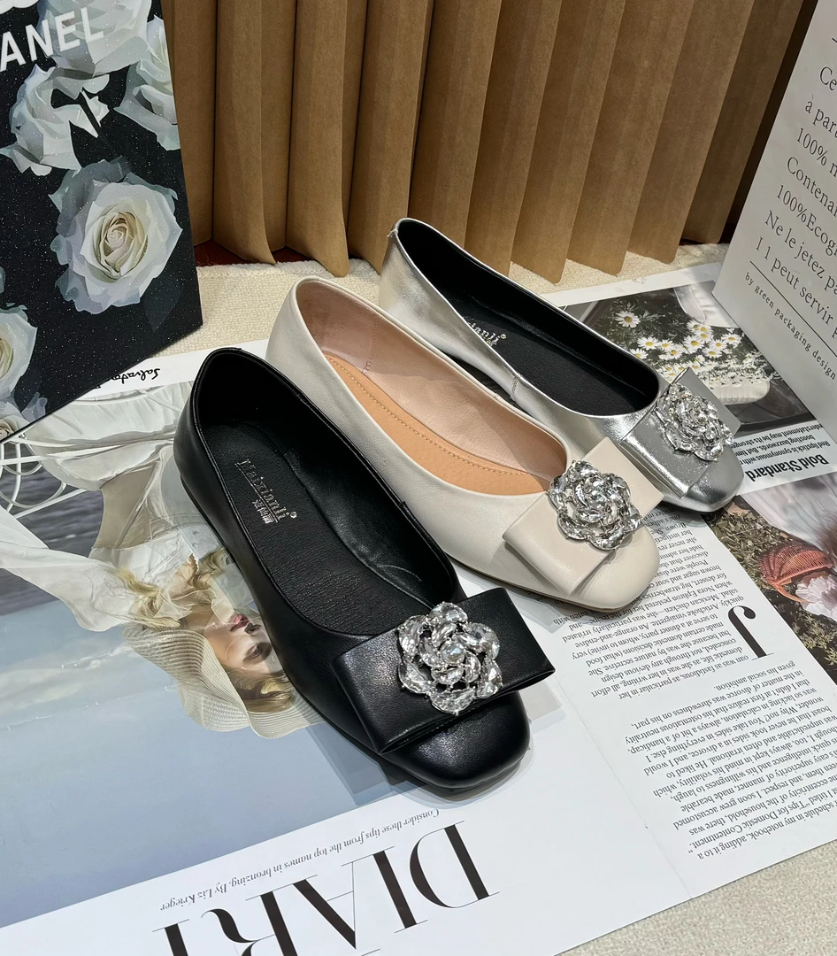 加宽加肥方头平底豆豆鞋牛皮软底舒适洋气5113