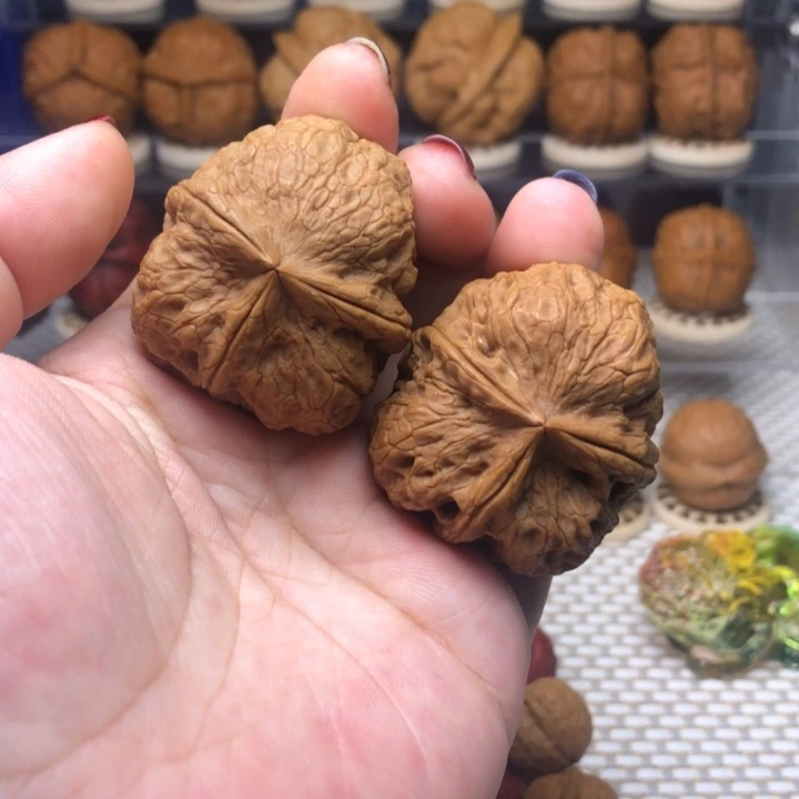 文玩核桃把件79虎头三炸