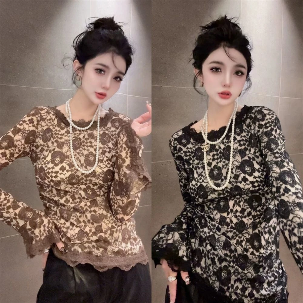 2025冬季新款短款修身型上衣时尚蕾丝洋气喇叭袖打底衫显瘦拼接潮
