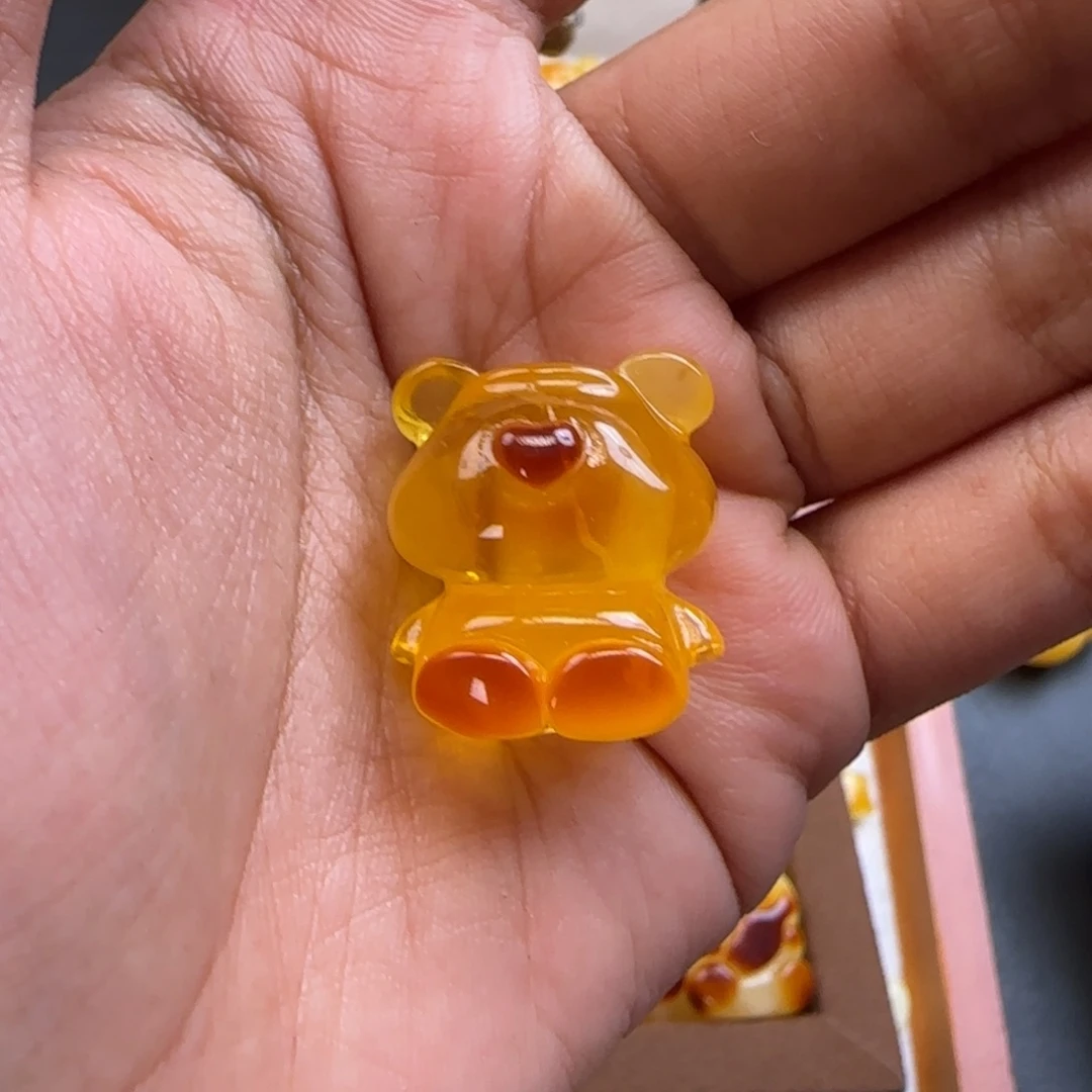 琥珀颈饰未镶嵌琥珀