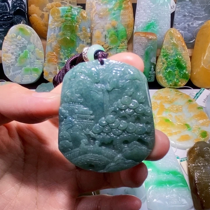 翡翠未镶嵌颈饰翡翠