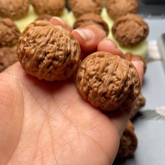 【闪购商品】把件文玩核桃马*奥磨盘边37